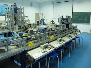 機(jī)電一體化系統(tǒng)的基本組成要素與生活實例